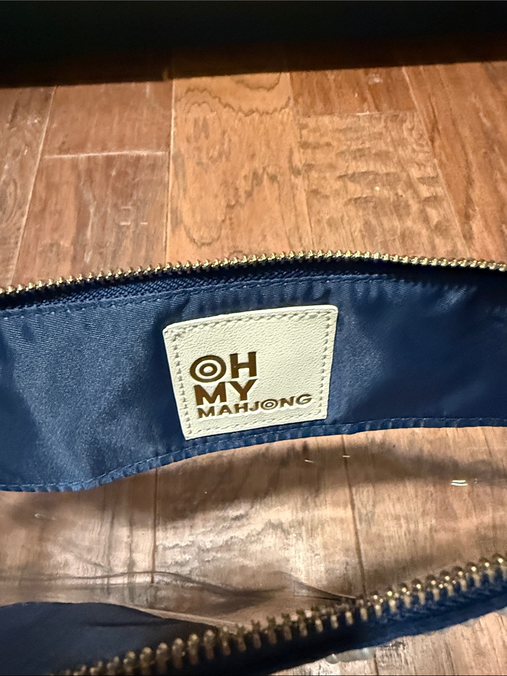 Oh My Mahjong! Clear Zippered Carry Case - Navy with White Pearl Lettering - Picture 3 of 5